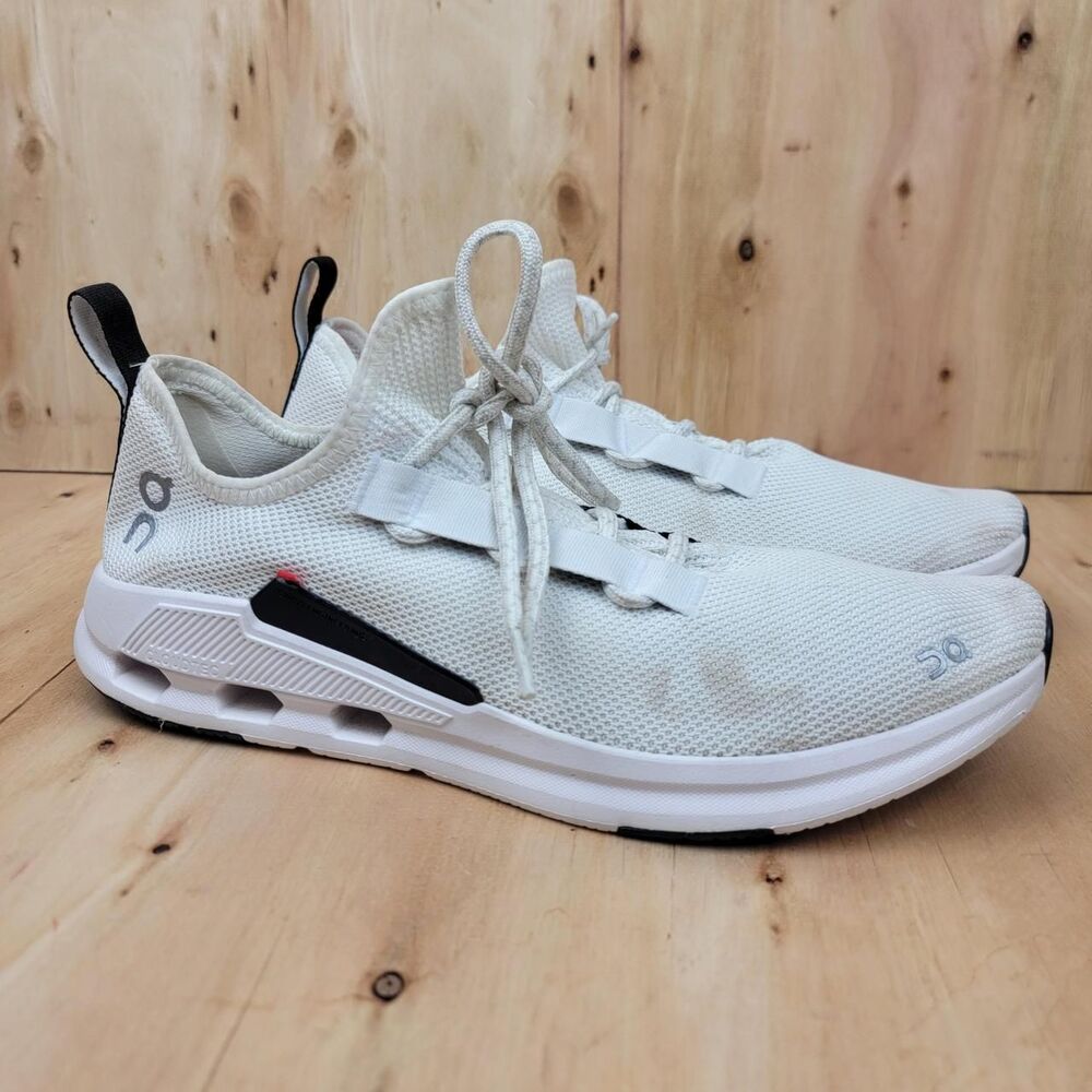 On Running Cloudeasy Shoes Men Sz 11.5 White Black Mesh Lace up Running sneaker